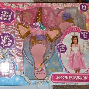 All Dressed Up! To Shine Unicorn Princess Set / Princess Costume (New in Box)